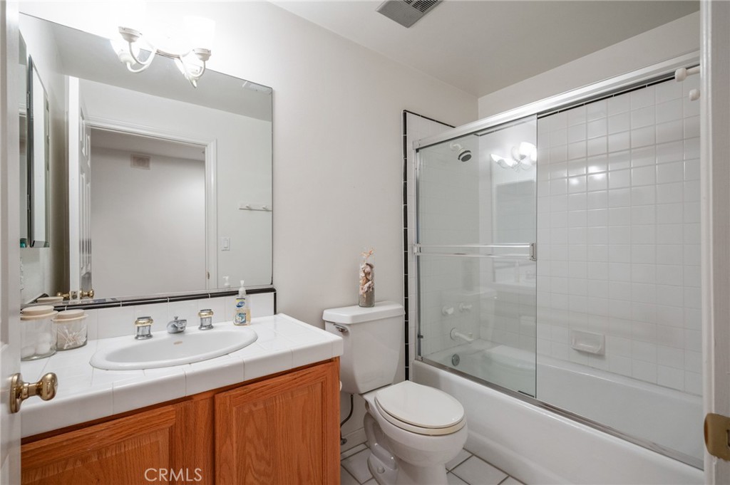 669 West 40th Street, Unit 2 San Pedro, CA 90731 - Photo 34 of 64