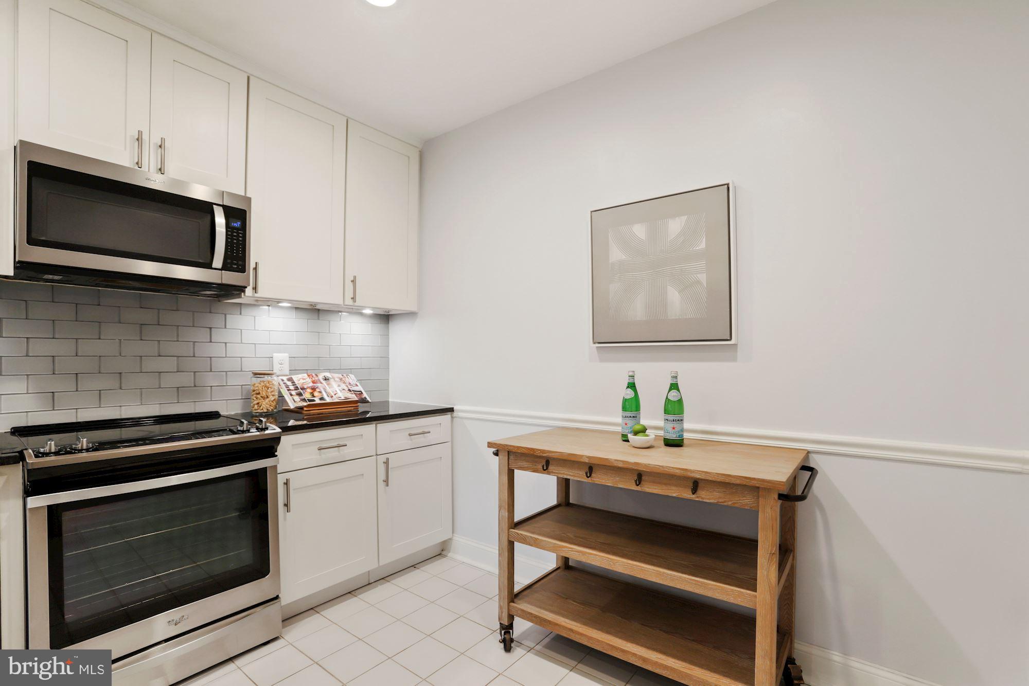 1648 Beekman Place Northwest, Unit D Washington, DC 20009 - Photo 20 of 37 Kitchen