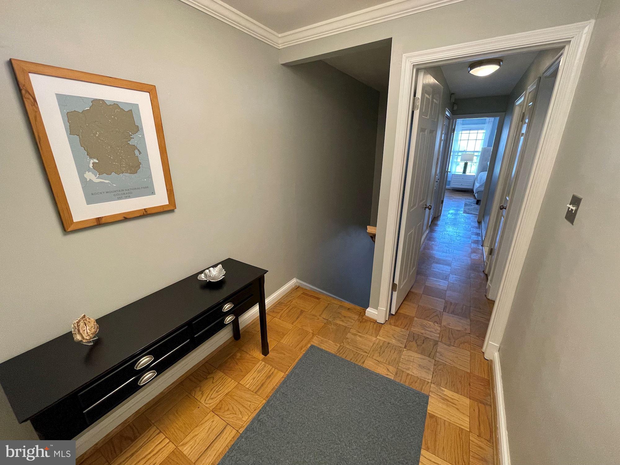 1648 Beekman Place Northwest, Unit D Washington, DC 20009 - Photo 3 of 37 Foyer