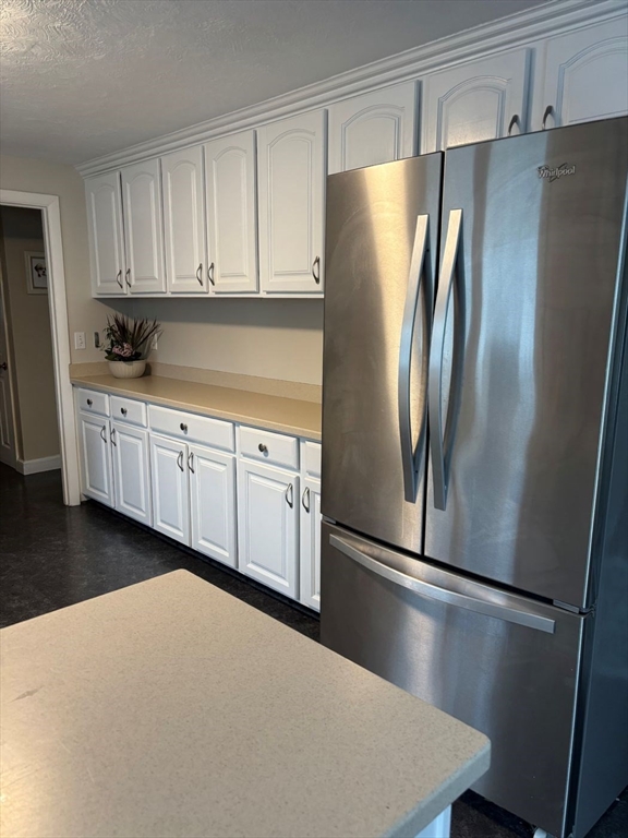 4 Carol Ann Road Lynnfield, MA 01940 - Photo 3 of 25 Gallery Image 3