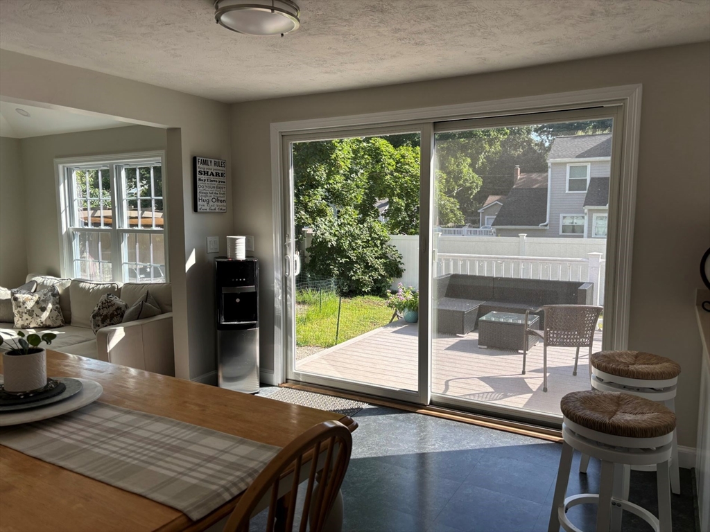 4 Carol Ann Road Lynnfield, MA 01940 - Photo 4 of 25 Gallery Image 4
