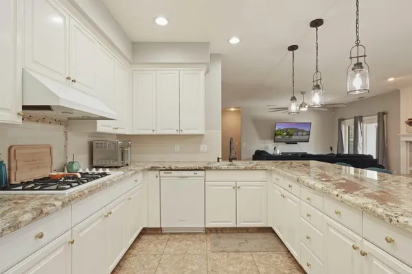 $819,999 | 2432 West Vine Street, Lodi, CA 95242