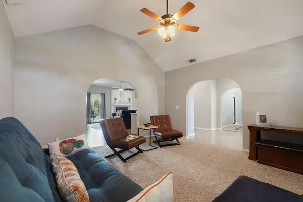 $819,999 | 2432 West Vine Street, Lodi, CA 95242