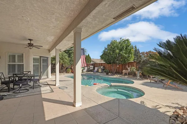 $819,999 | 2432 West Vine Street, Lodi, CA 95242