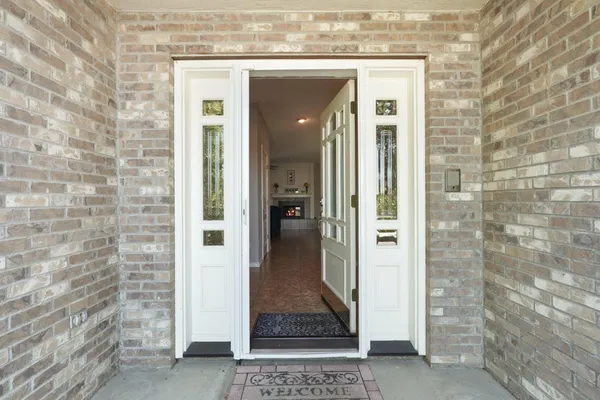 $819,999 | 2432 West Vine Street, Lodi, CA 95242