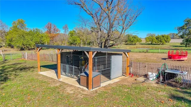 $675,000 | 833 Southwest 1101st Road, Holden, MO 64040