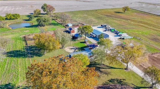 $675,000 | 833 Southwest 1101st Road, Holden, MO 64040