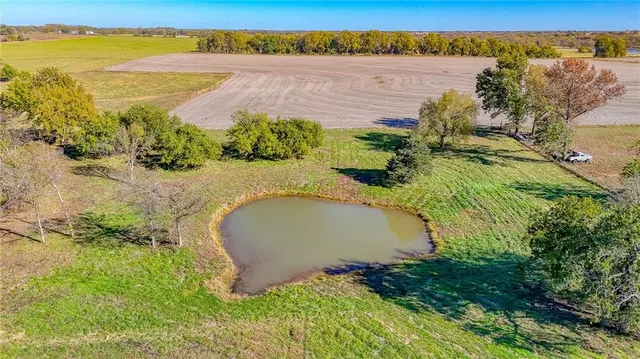 $675,000 | 833 Southwest 1101st Road, Holden, MO 64040