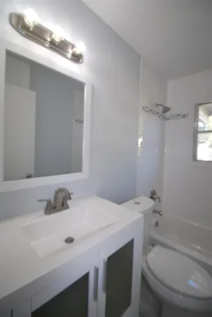 $1,700 | 6918 Lockheed Avenue, Dallas, TX 75209