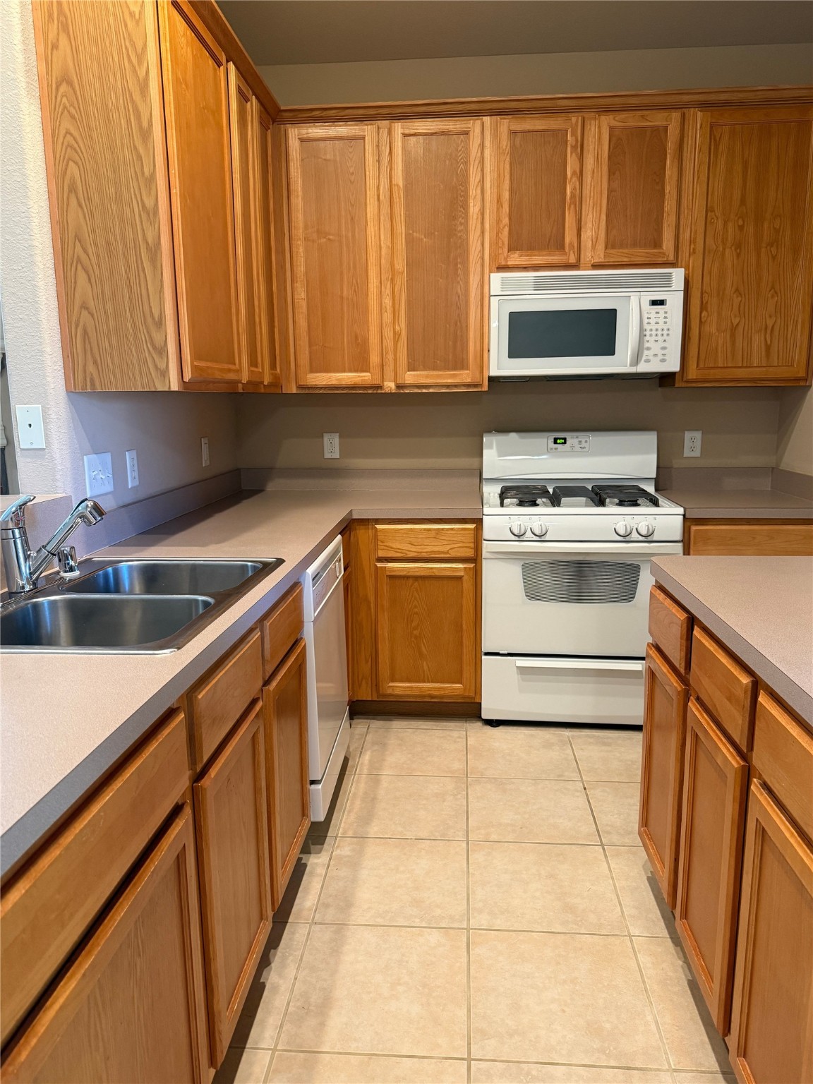 21608 Anvil Lane Porter, TX 77365 - Photo 17 of 42 Cabinets are plentiful!