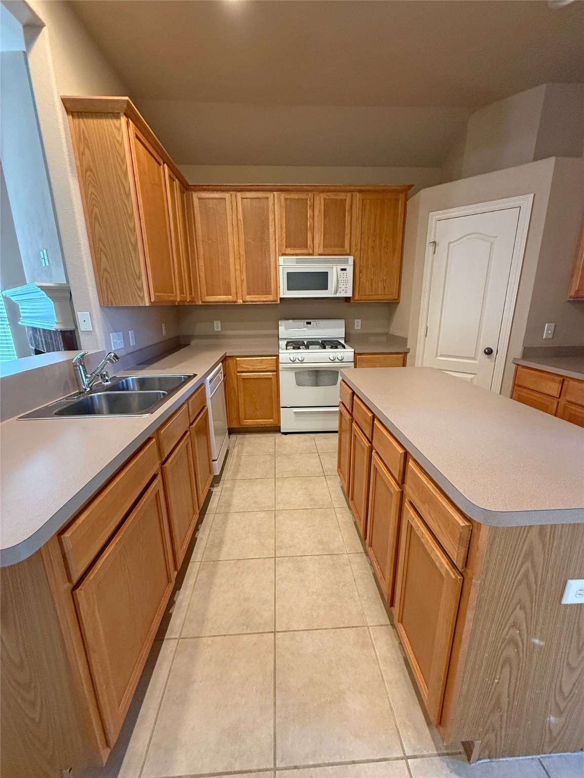 21608 Anvil Lane Porter, TX 77365 - Photo 20 of 42 Kitchen