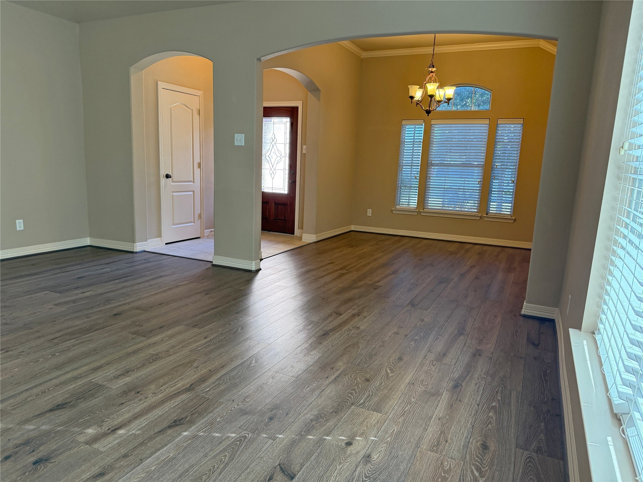 21608 Anvil Lane Porter, TX 77365 - Photo 9 of 42 Facing the living room from near the fireplace.