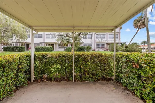 $1,500 | 1235 South Highland Avenue, Unit 1102, Clearwater, FL 33756