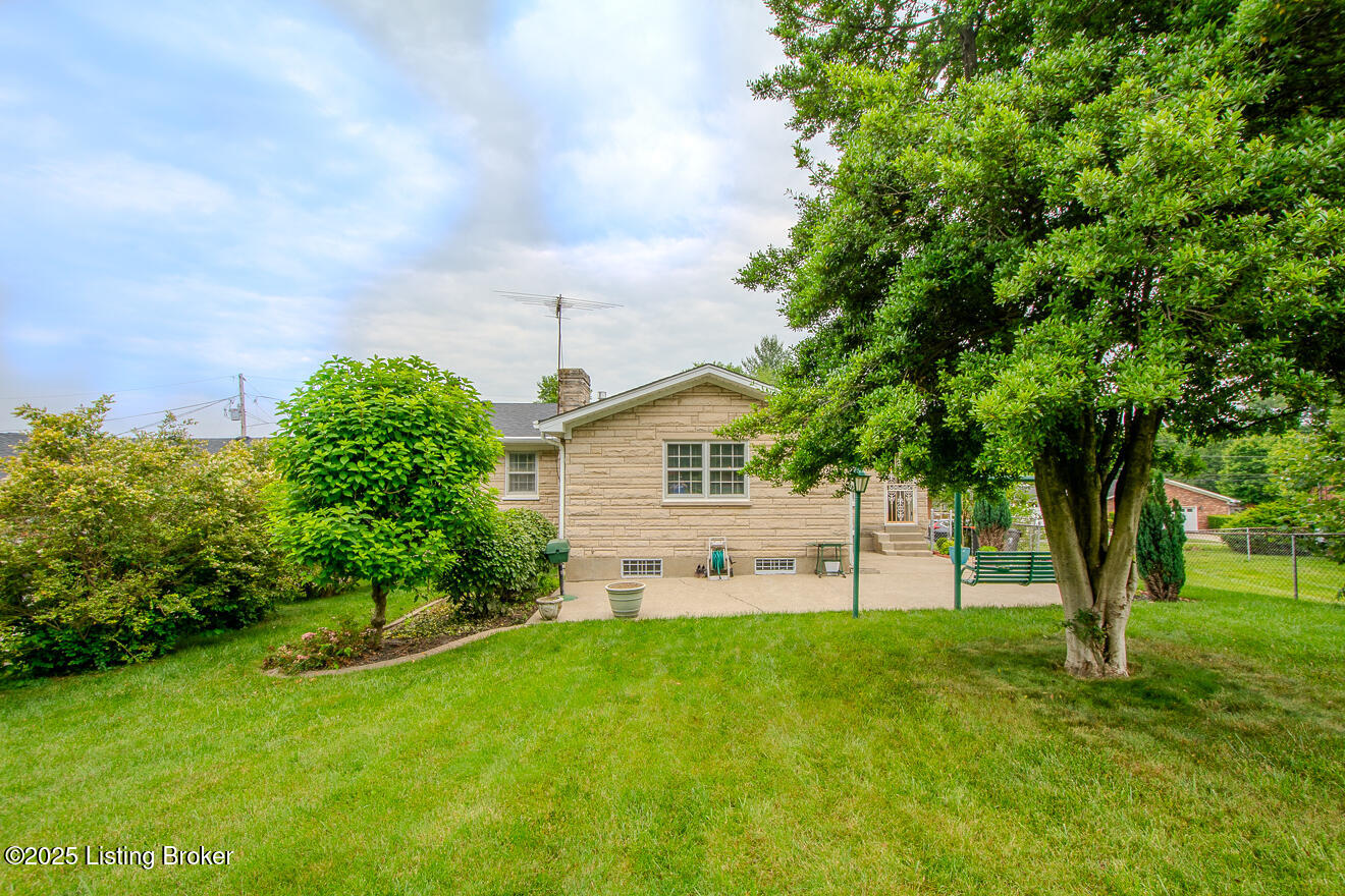 1562 Knight Road Louisville, KY 40216 - Photo 57 of 63 Knight-56