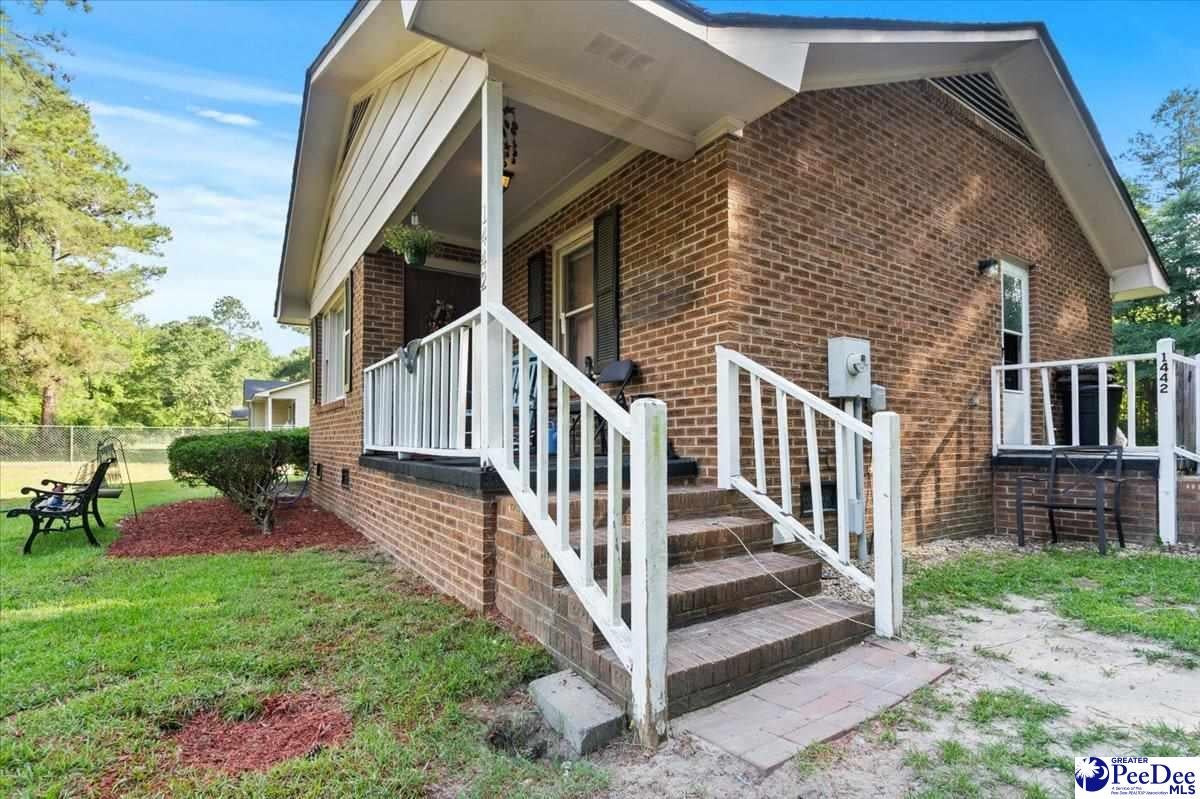 1442 Woodhaven Road Latta, SC 29565 - Photo 4 of 29 Gallery Image 4