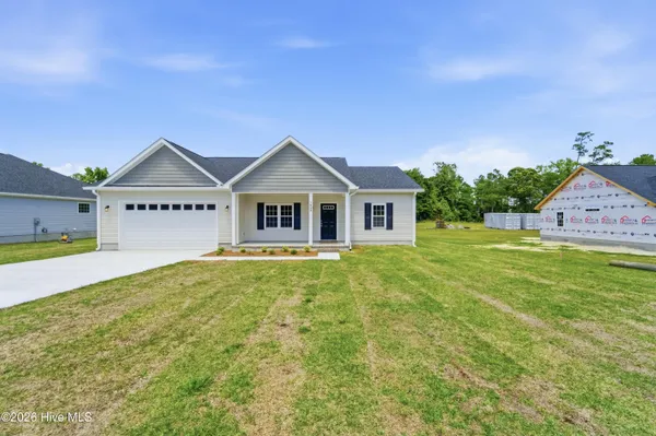 $315,000 | 1988 Catherine Lake Road, Richlands, NC 28574