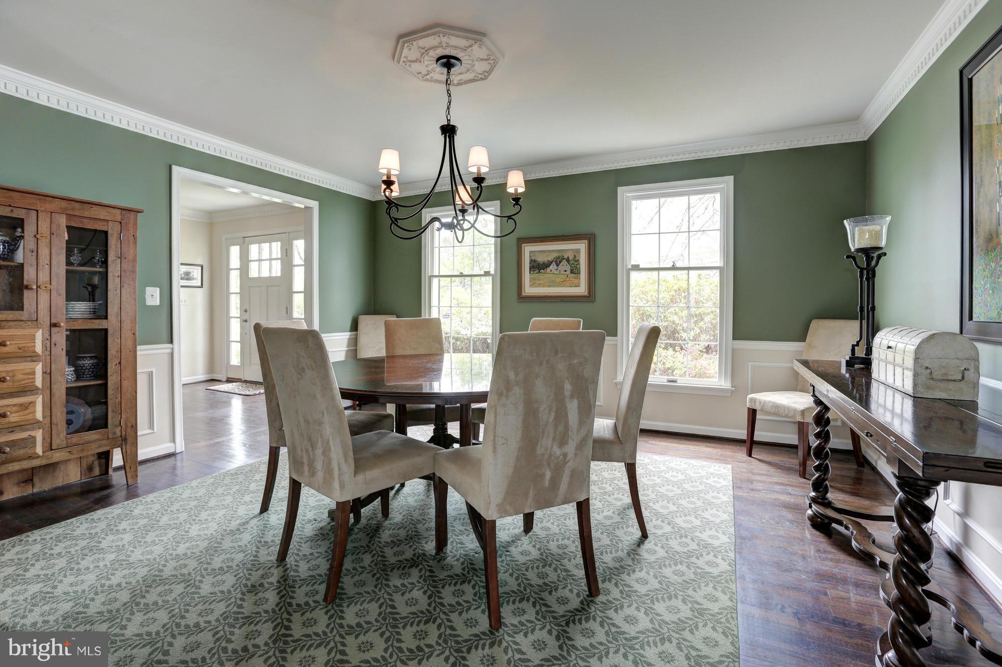 10001 South Glen Road Potomac, MD 20854 - Photo 8 of 30 Separate Dining Room