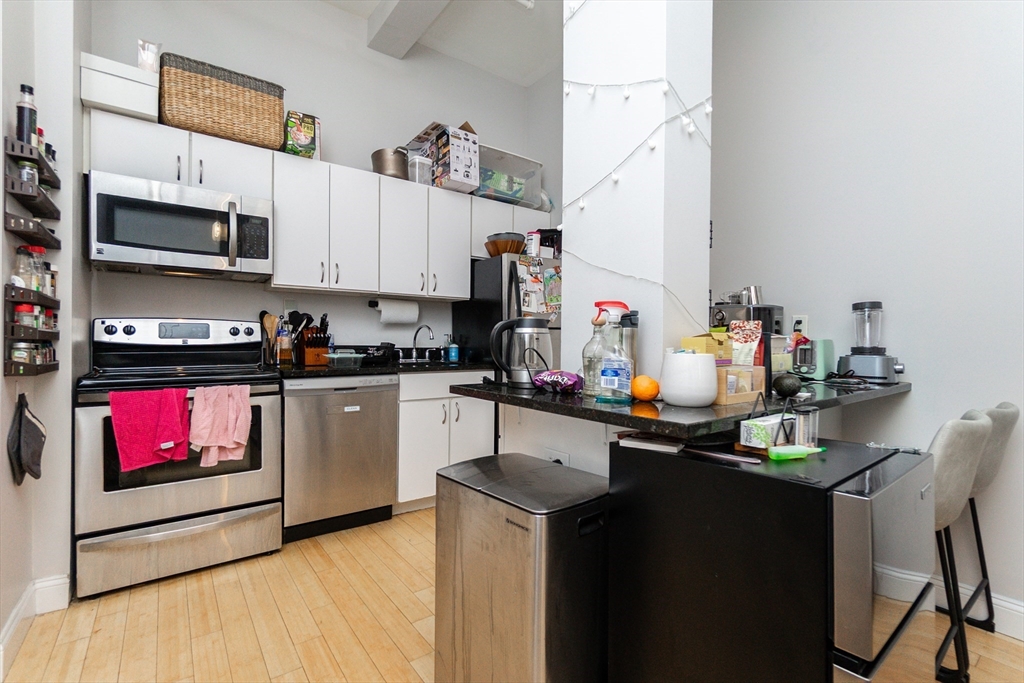 37 Temple Place, Unit 404 Boston, MA 02111 - Photo 2 of 17