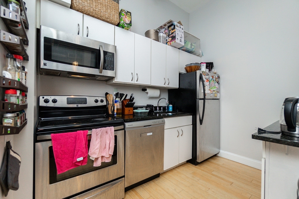 37 Temple Place, Unit 404 Boston, MA 02111 - Photo 4 of 17