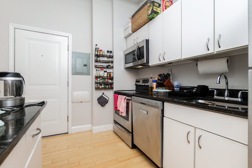 37 Temple Place, Unit 404 Boston, MA 02111 - Photo 5 of 17