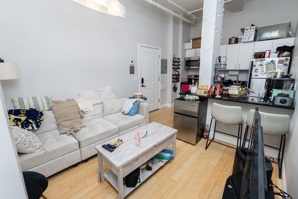 37 Temple Place, Unit 404 Boston, MA 02111 - Photo 6 of 17