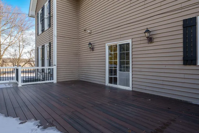 $450,000 | 7421 Squaw Prairie Road, Garden Prairie, IL 61038