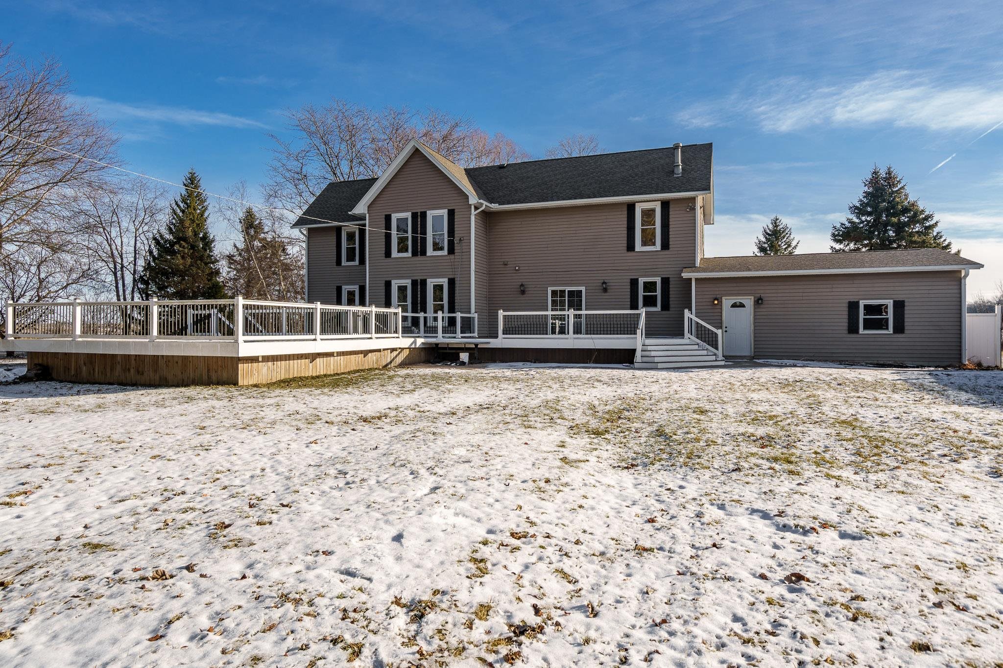 7421 Squaw Prairie Road Garden Prairie, IL 61038 - Photo 12 of 40