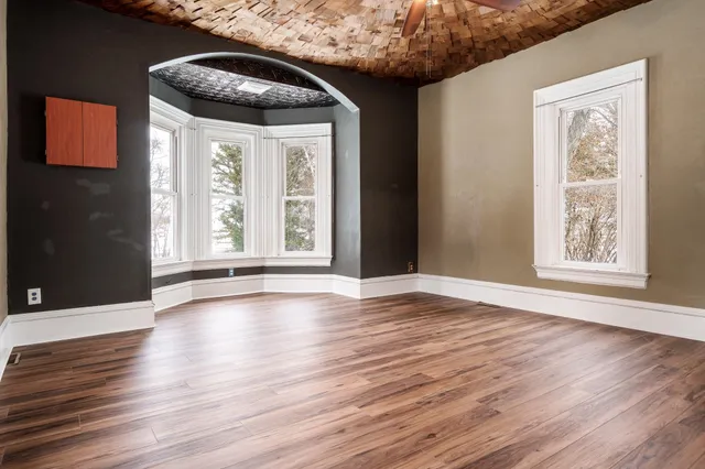 $450,000 | 7421 Squaw Prairie Road, Garden Prairie, IL 61038