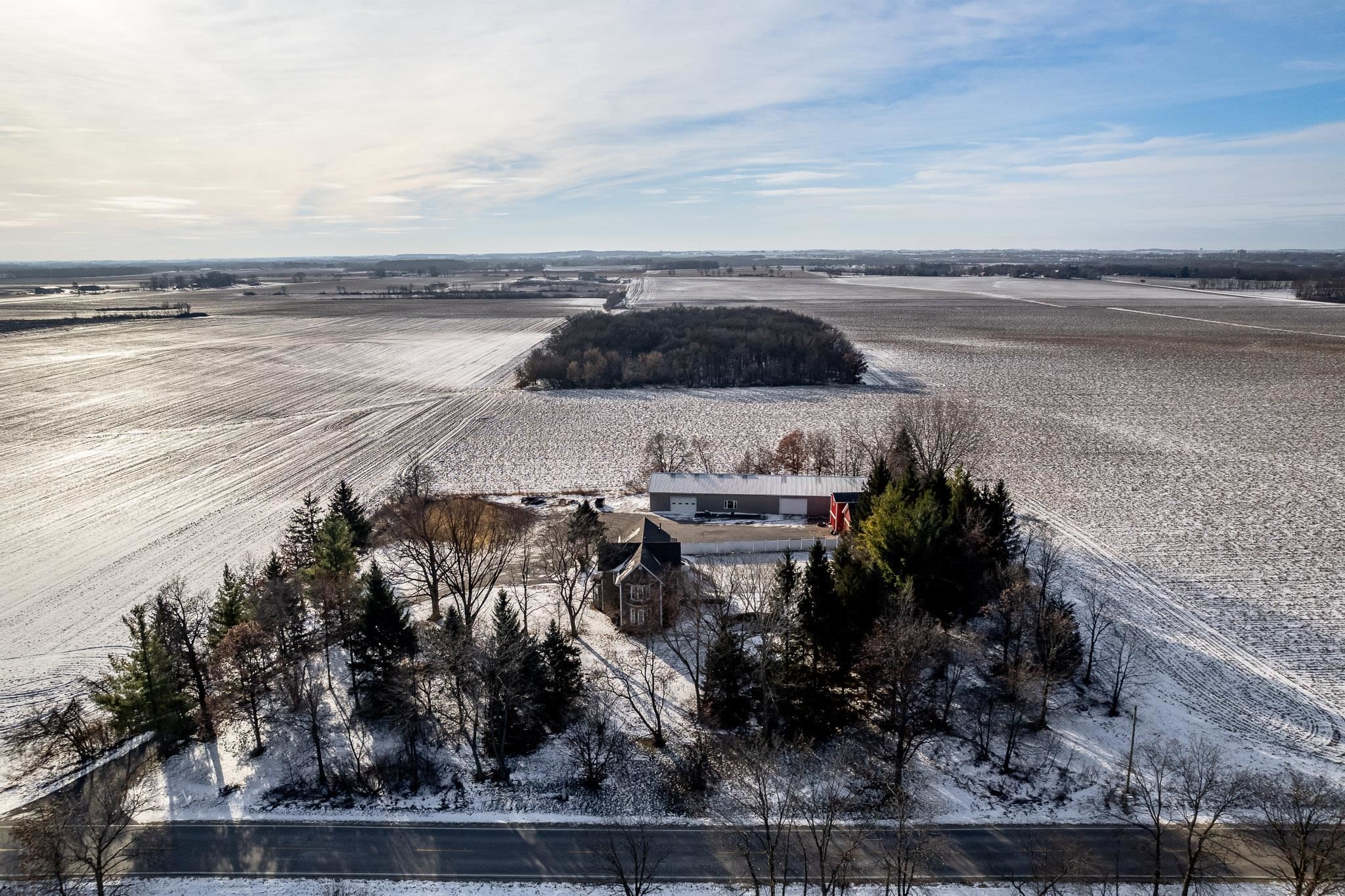 7421 Squaw Prairie Road Garden Prairie, IL 61038 - Photo 6 of 40