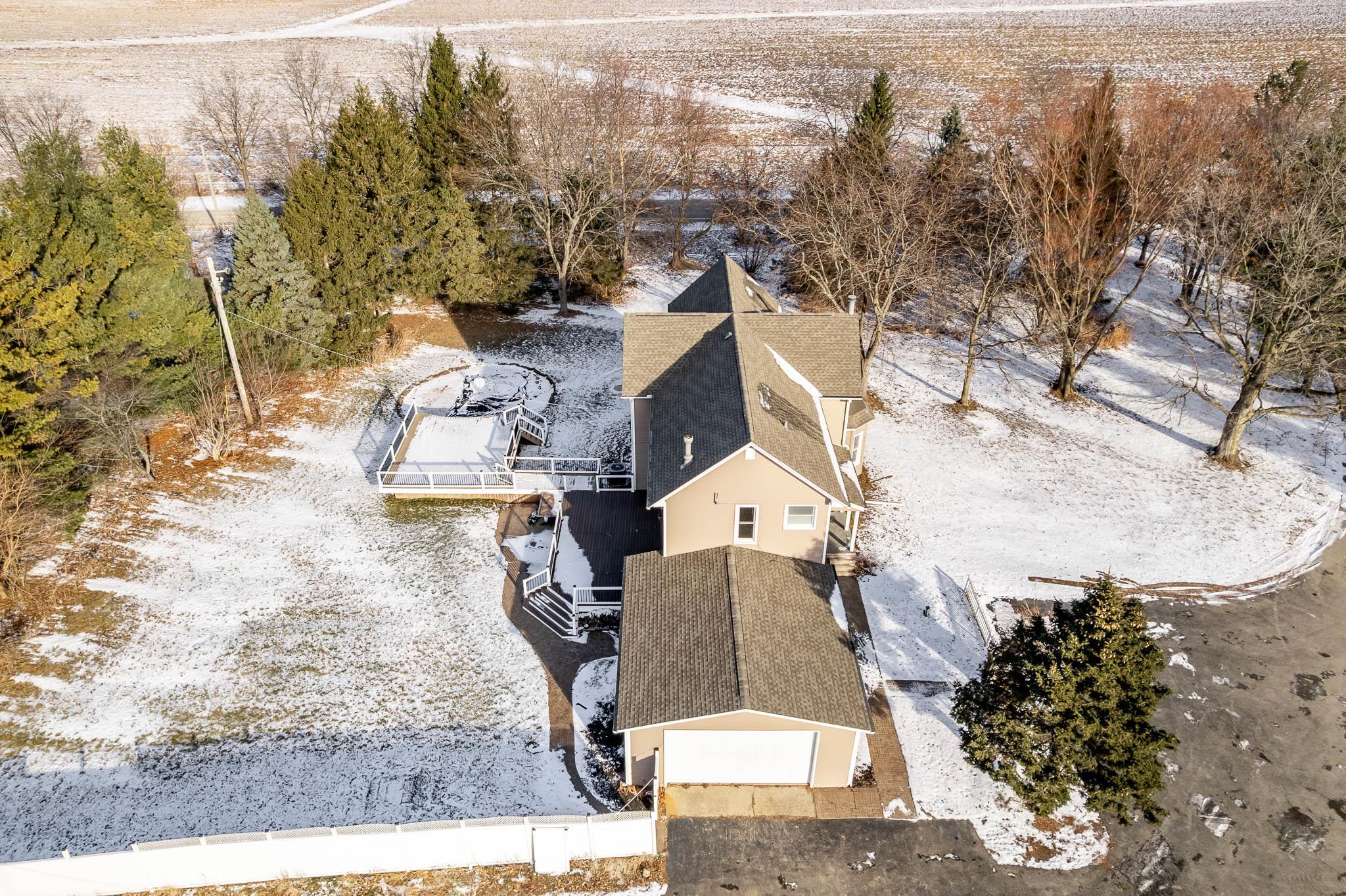 7421 Squaw Prairie Road Garden Prairie, IL 61038 - Photo 10 of 40 Gallery Image 10