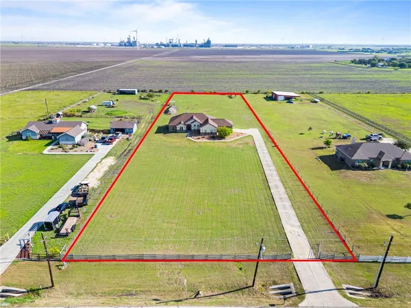 $665,000 | 7064 Buddy Ganem Drive, Portland, TX 78390