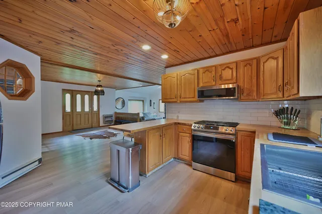 $2,600 | 5203 Iroquois Street, Tobyhanna, PA 18466