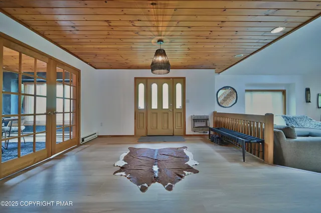 $2,600 | 5203 Iroquois Street, Tobyhanna, PA 18466