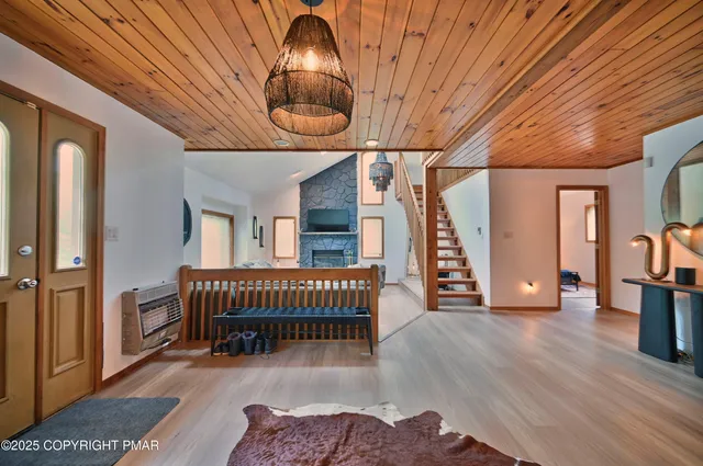 $2,600 | 5203 Iroquois Street, Tobyhanna, PA 18466