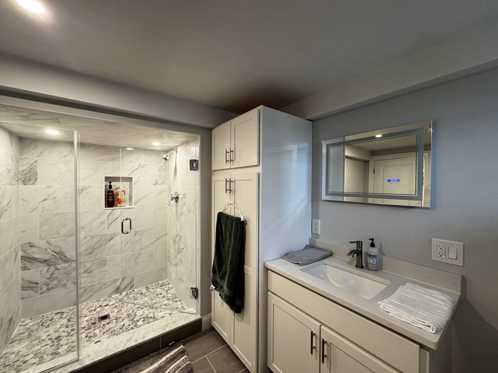 33 Hamilton Street, Unit 1 Medford, MA 02155 - Photo 15 of 16