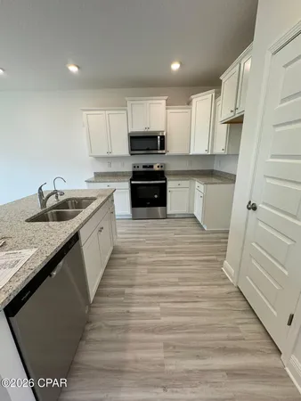 $2,300 | 147 Ellery Lane, Panama City Beach, FL 32413