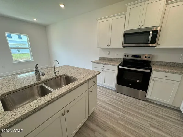 $2,300 | 147 Ellery Lane, Panama City Beach, FL 32413