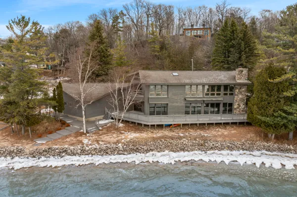 $1,950,000 | 3151 Crystal Drive, Beulah, MI 49617