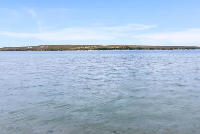 $1,950,000 | 3151 Crystal Drive, Beulah, MI 49617