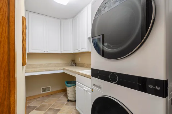 $1,950,000 | 3151 Crystal Drive, Beulah, MI 49617