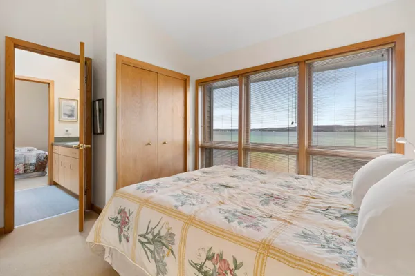 $1,950,000 | 3151 Crystal Drive, Beulah, MI 49617