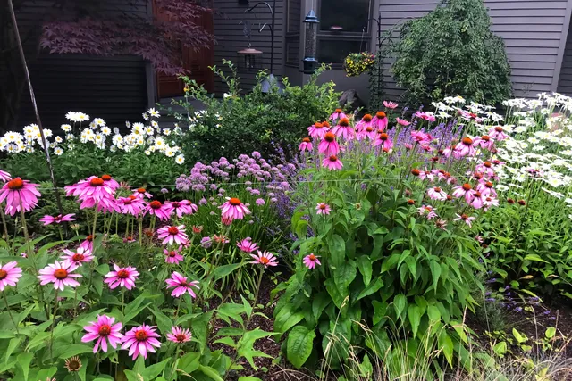 $1,950,000 | 3151 Crystal Drive, Beulah, MI 49617