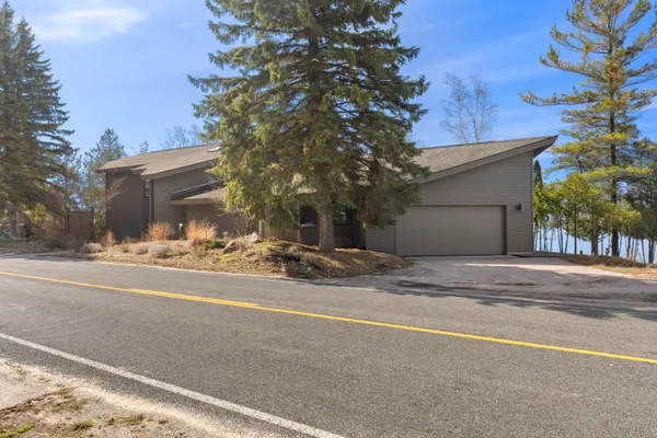 $1,950,000 | 3151 Crystal Drive, Beulah, MI 49617