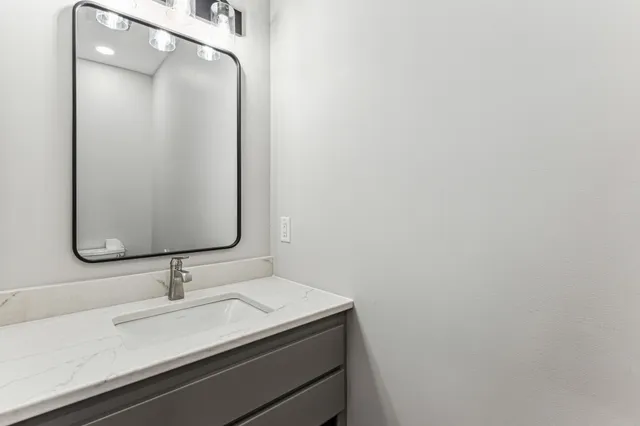 $924,000 | 3731 Crestwood Ridge Northeast, Alexandria, MN 56308