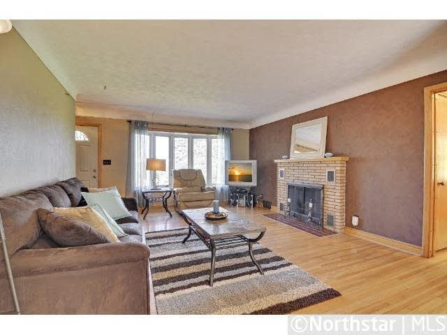 1220 Point Douglas Road South St. Paul, MN 55119 - Photo 1 of 18 Gallery Image 1