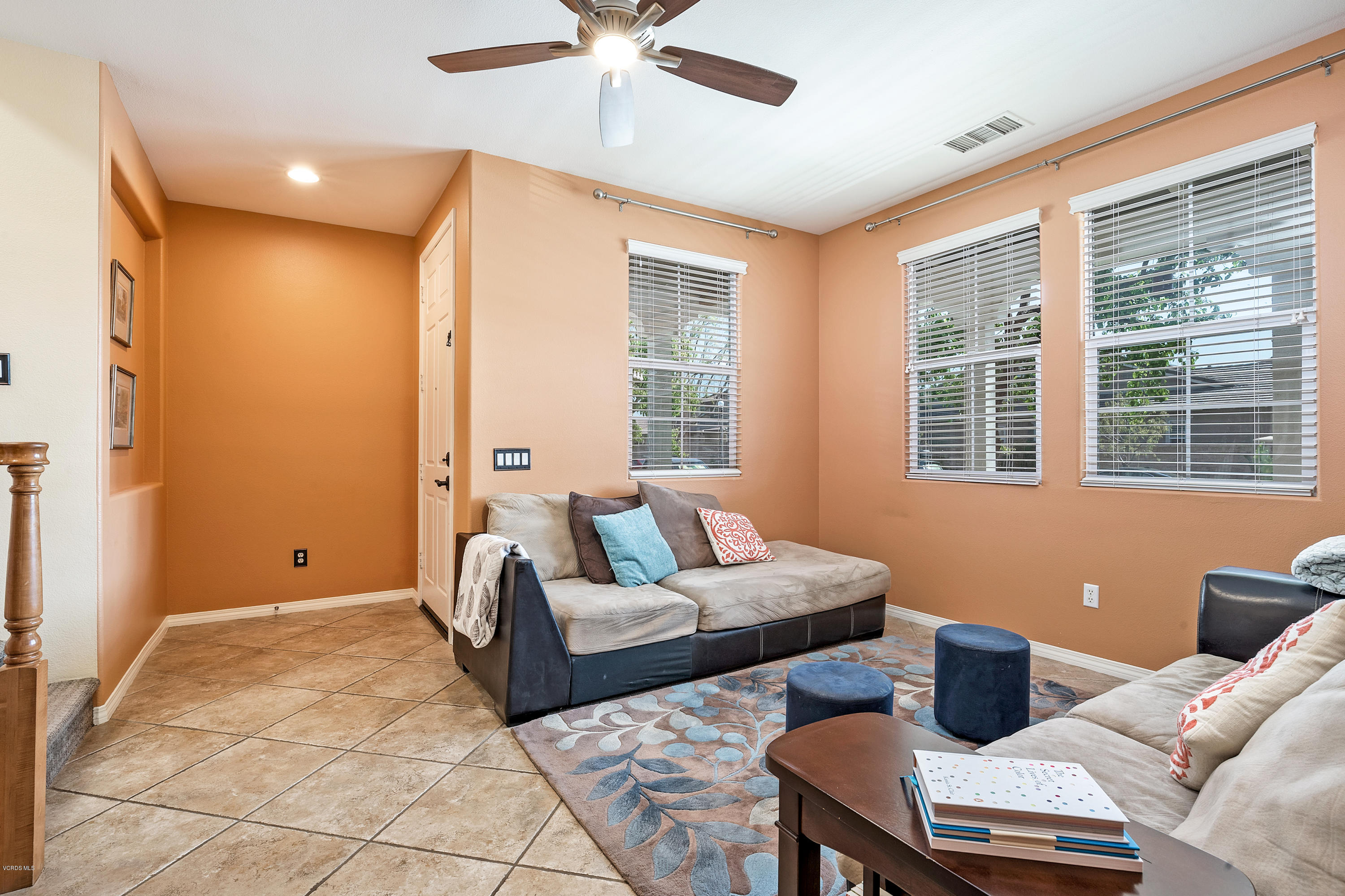 507 Spring Park Road Camarillo, CA 93012 - Photo 2 of 34 a living room with furniture and a window