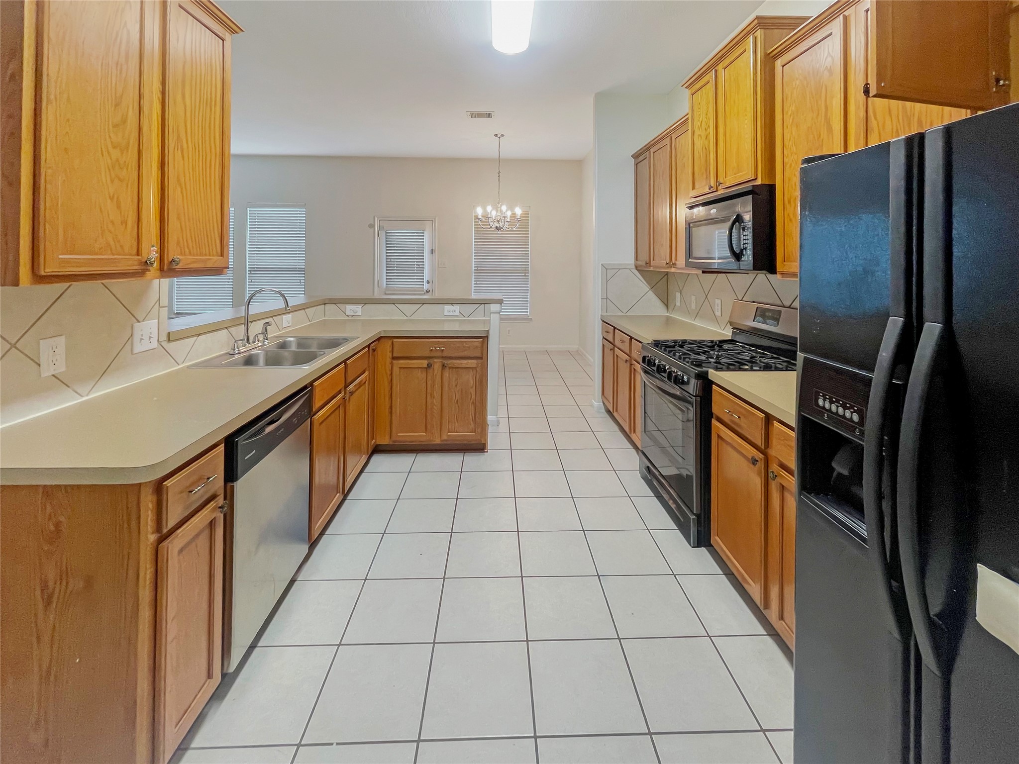 21314 Bella Flora Court Spring, TX 77379 - Photo 8 of 19 Kitchen
