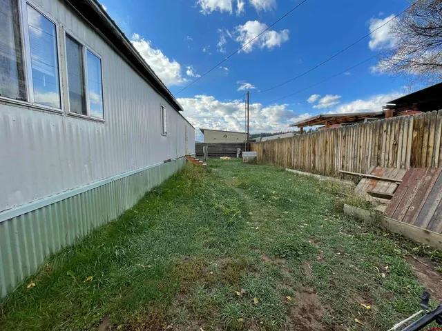 a view of a houses with city view