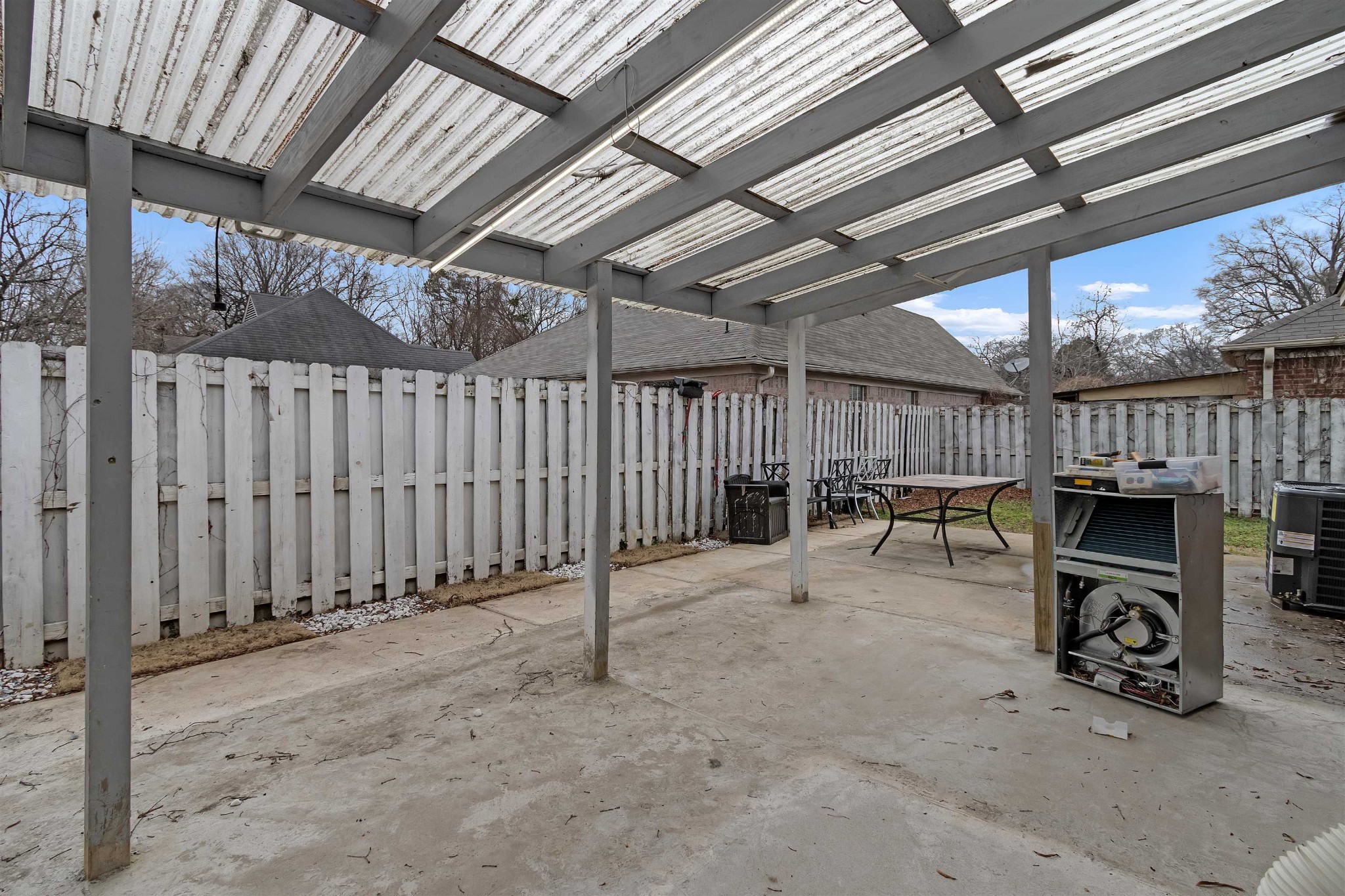755 North Perkins Road Memphis, TN 38122 - Photo 23 of 25 a view of a room with wooden walls