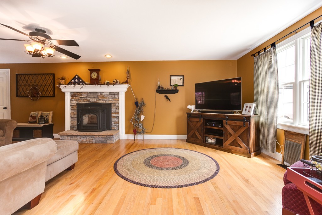 2 Spring Street Oxford, MA 01537 - Photo 6 of 30 Gallery Image 6